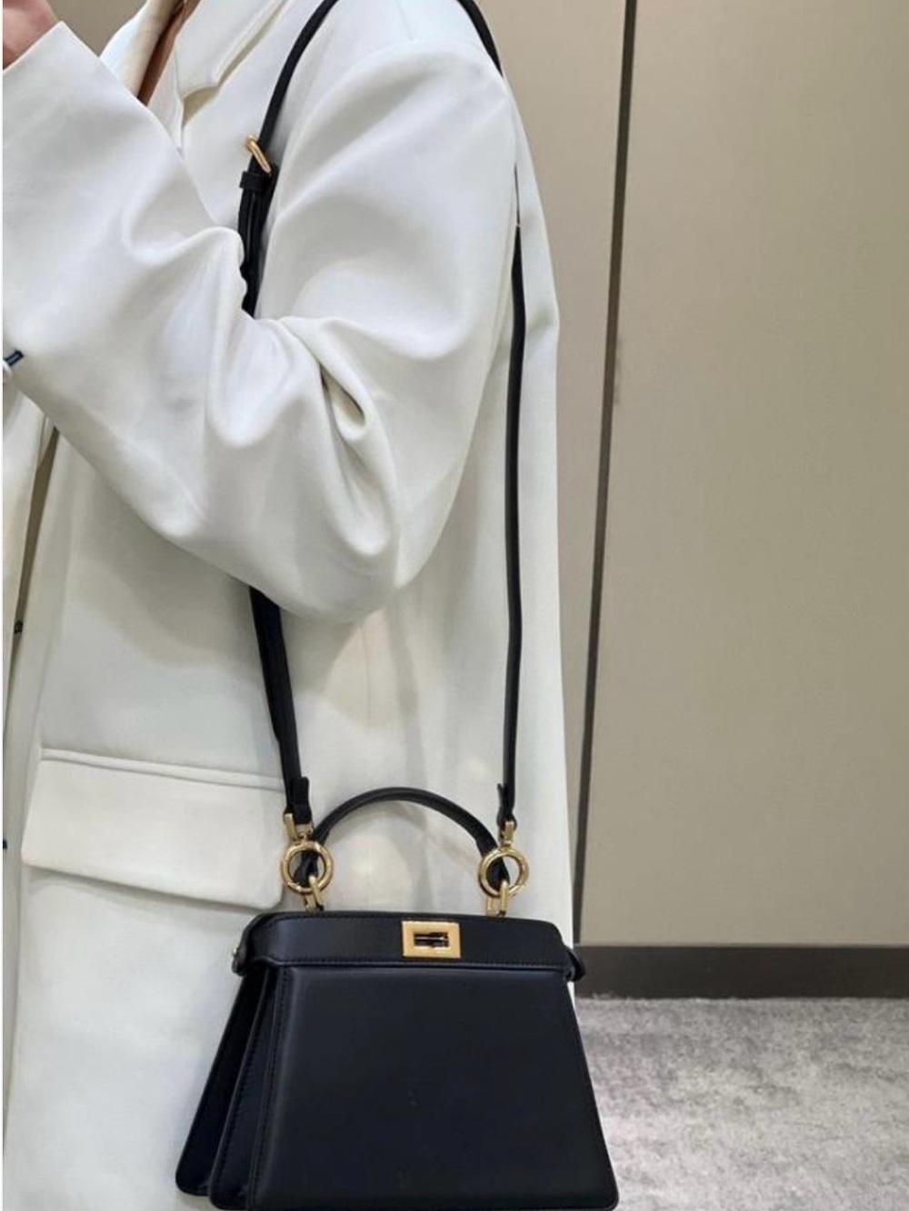FendiBlack Structured Top-Handle Crossbody Bag - Elegant Everyday Tote